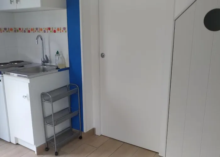 Indépendant Neuf Proche